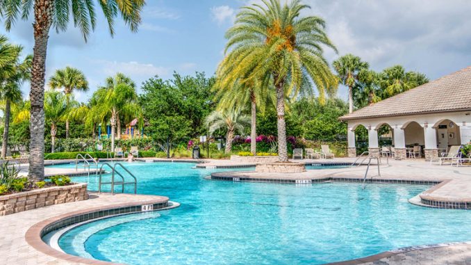 pool-pixabay-1040x438