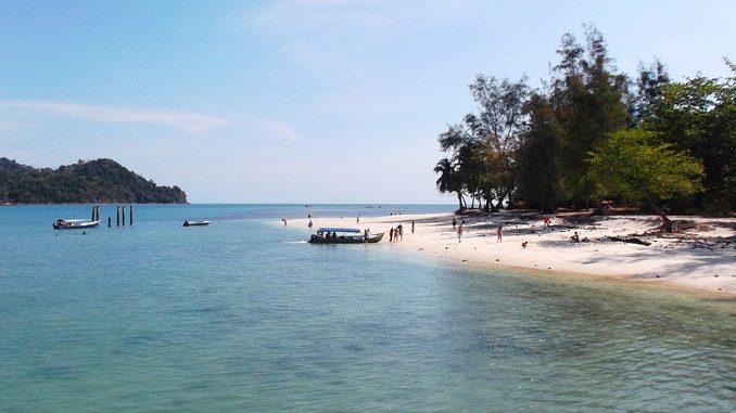beach-malaysia-pixabay