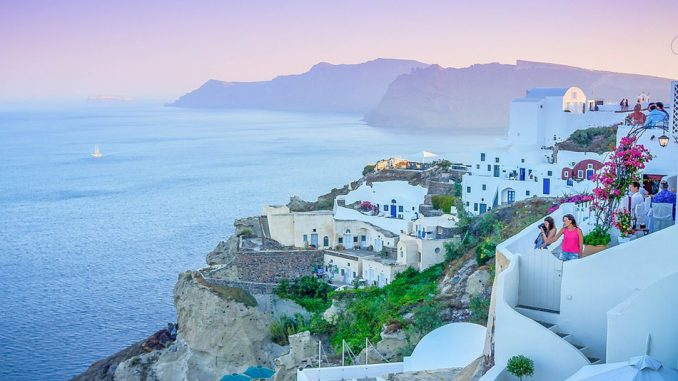 oia-santorini-pixabay